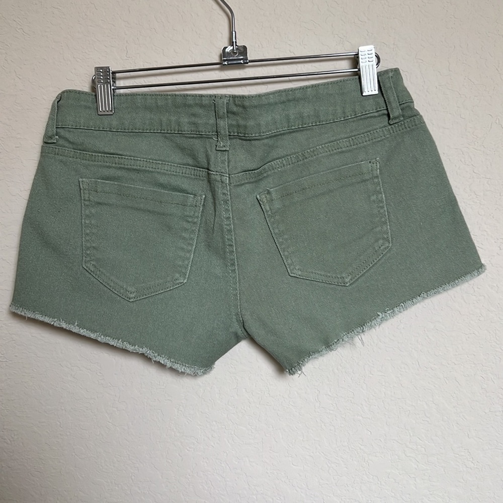 Refuge Low Rise Shorts - Picture 5 of 7